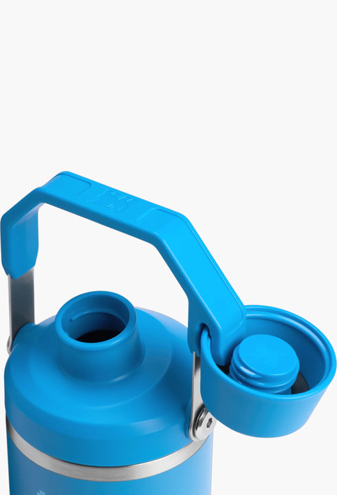 The IceFlow™ Tumbler with Fast Flow Lid